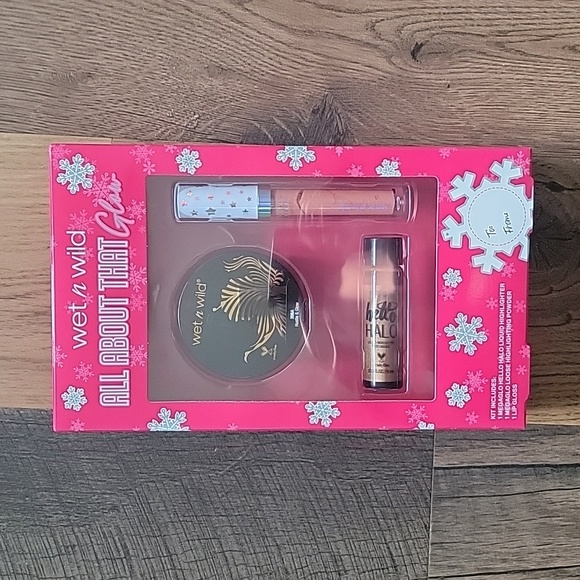 wet n wild Other - Wet n Wild all about that glow makeup kit